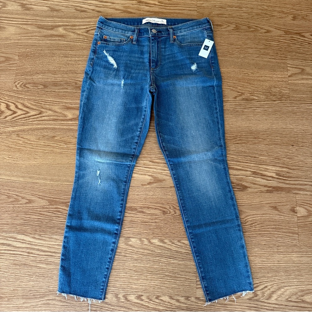 Gap 1969 Distress Raw Hem True Skinny
Ankle Jeans Blue Women's Size 30R